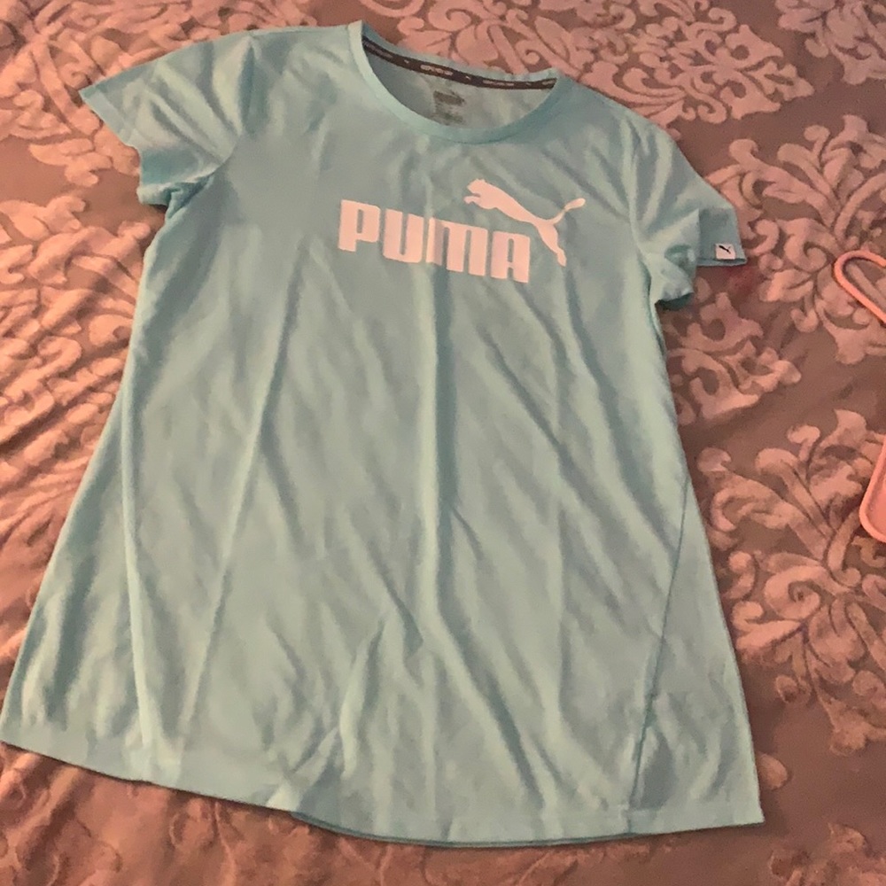 Never worn puma t-shirt